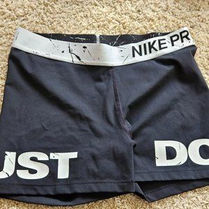 Nike spandex shorts womens